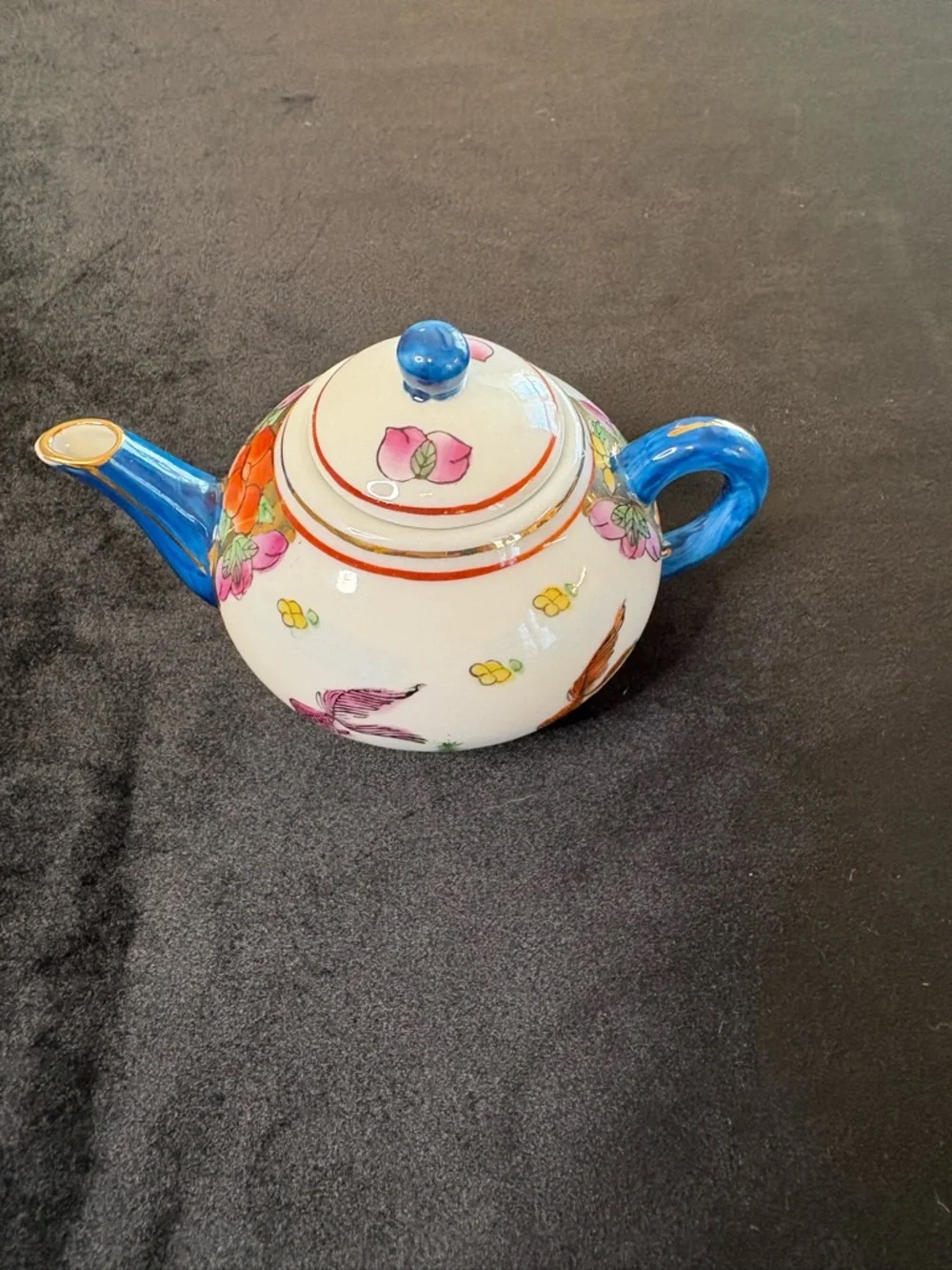 Vintage Chinese Miniature Fish-Themed Tea Serving Set - Picture 6 of 16